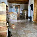 Oereghegyi Panorama Villa, Villa