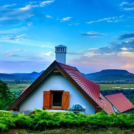 öreghegyi Panoráma Villa, * Balatonederics