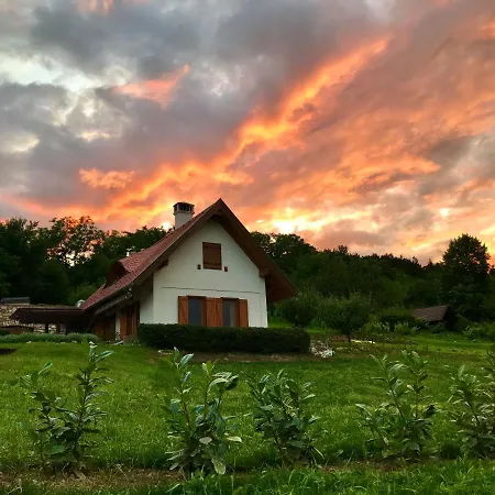 Oereghegyi Panorama Villa, * Балатонедерич