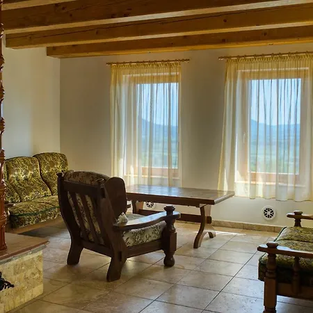 Oereghegyi Panorama Villa, * Balatonederics