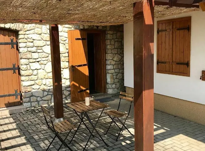 别墅 Oereghegyi Panorama Villa,